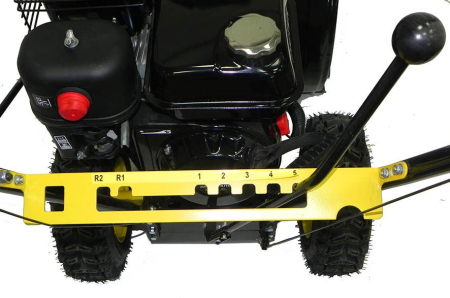 Снегоуборщик самоходный Huter SGC 4800B